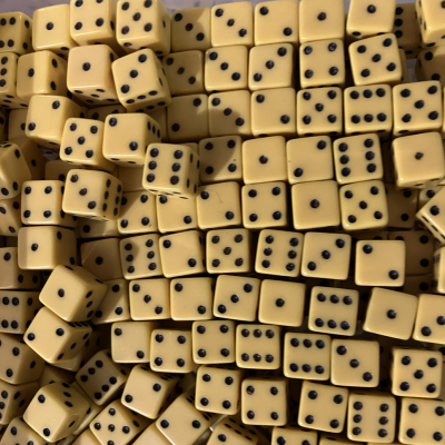 Dés classiques - 7mm  - Opaque  - Jaune - Dice & Games