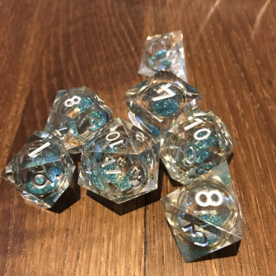Liquid Dice  - Set 7 dés - Bleu - Argenté - CLC