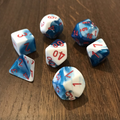 Chessex - Gemini - Bleu Astral  - Blanc  - Set 7 dés - CHX 26457