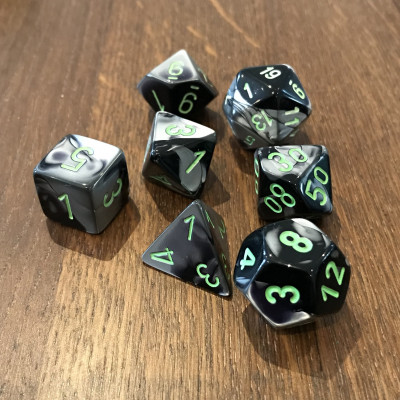 Chessex - Gemini - Noir - Gris - Set 7 dés - CHX 26445