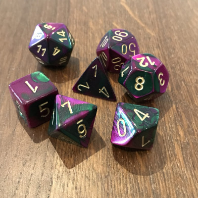 Chessex - Gemini - Vert - Pourpre - Set 7 dés - CHX 26434