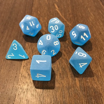 Chessex - Signature - Frosted - Bleu caraïbes  - Set 7 dés - CHX 27416