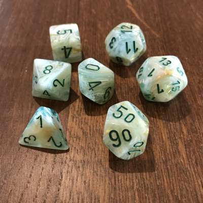 Chessex - Signature - Marble - Vert - Set 7 dés - CHX 27409