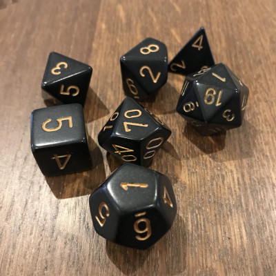 Chessex - Opaque - Noir - Doré - Set 7 dés - CHX 25428