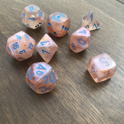 Chessex - Lab Dice 4 - Borealis - Rose - Doré - Bleu clair - Rose - CHX 30045