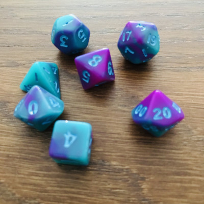 Mini Dice - Set 7 dés -  Pourpre - Vert - Bleu - MG Dice