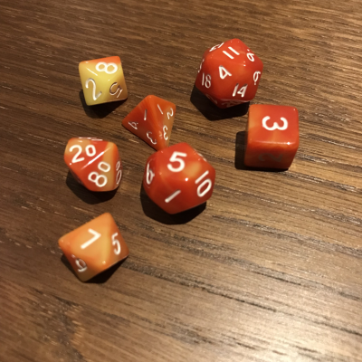 Mini Dice - Set 7 dés -  Jaune - Orange - Blanc - MG